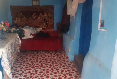 Casă cu Teren 1661 Mp în Grădina