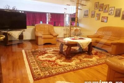 Casă cu 8 camere cu Teren 8800 Mp în Adâncata - 5