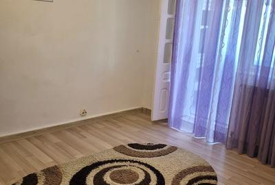 Închiriez apartament 2 camere   Strada Mare a Unirii, etaj 2 /3 - 2