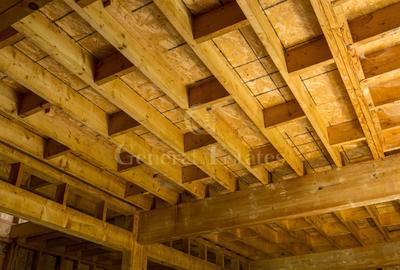 Casă individuală cu 4 camere cu Canalizare în Moieciu de Jos - 27