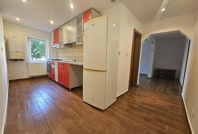 Apartament 3 camere de vanzare in Cartierul Caraiman, Zarnesti - COMISION 0% - 3