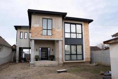 Casă cu 7 camere cu Teren 1250 Mp în Vladimirescu - 6