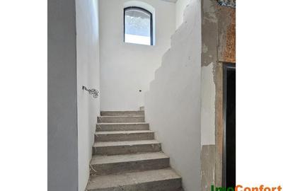Casă cu 4 camere în Sirețel - 2