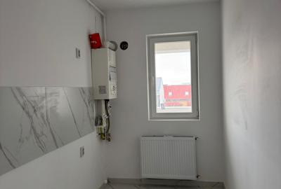 Garsoniera spatioasa in Bloc Nou- Bucatarie Separatata- Comision 0- Tva Inclus - 13