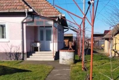 Casă cu 3 camere în Central - 2