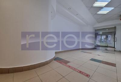 Spațiu comercial, de 590 mp, în Unirii - 38