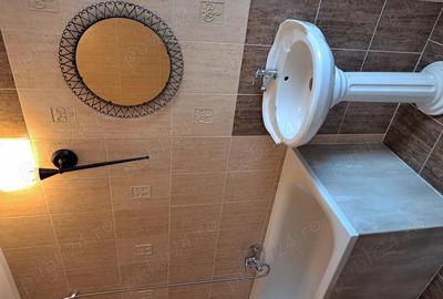 Casa Moderna cu 2 Apartamente Individuale Ideal Firme Familii Echipe (8 locuri) - 3