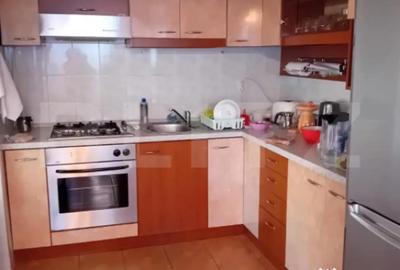 Casă cu 4 camere cu Teren 459 Mp în Central - 2