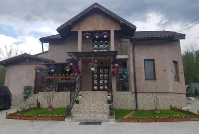 Casă cu 4 camere în Central - 5