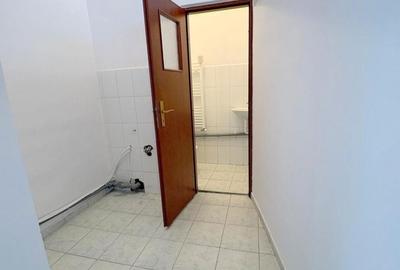 Spațiu comercial, de 50 mp, în Ultracentral - 2