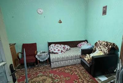 Casă cu 2 camere cu Teren 250 Mp în Central