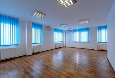 Birou, de 306 mp, în Nord - 2