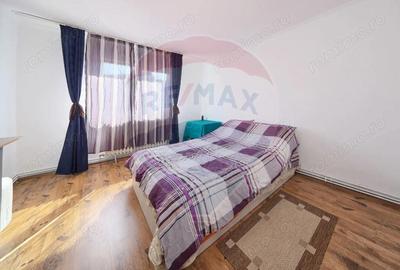 Apartament spatios cu 2 camere de vanzare - 13