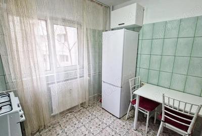 Apartament cu 3 camere decomandat în Tei - 5