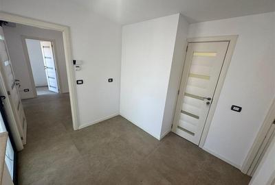 Spațiu comercial, de 40 mp, în Nord - 7
