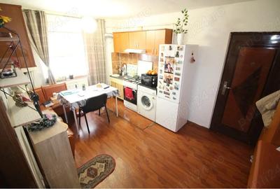 Apartament cu 2 camere decomandat în Central - 1