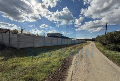 Teren intravilan - 1000mp - utilitati - deschidere mare - Mischii - 1