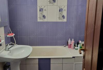 OFER spre inchiriere 3 camere - 4