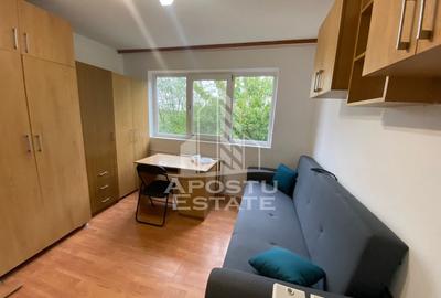 Garsonieră decomandată, mobilată în Olimpia-Stadion - 2