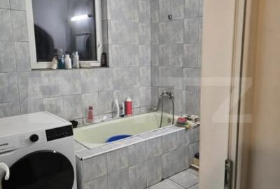 Casă cu 5 camere cu Teren 60 Mp în Titulescu - 10