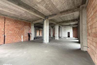 Spațiu comercial, de 550 mp, în Central - 5