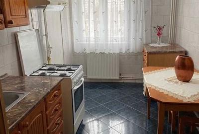 Apartament cu 3 camere decomandat în 9 Mai - 4