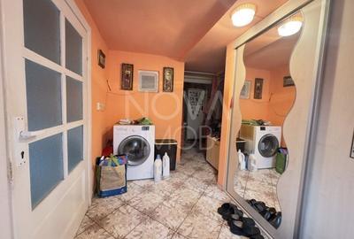 Casă individuală cu 10 camere cu Canalizare în Ultracentral - 13