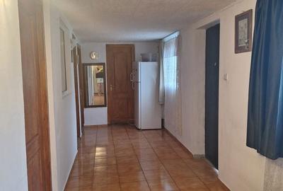 Casă cu 3 camere în Boteni - 4