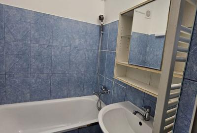 Apartament cu 2 camere nedecomandat în Central