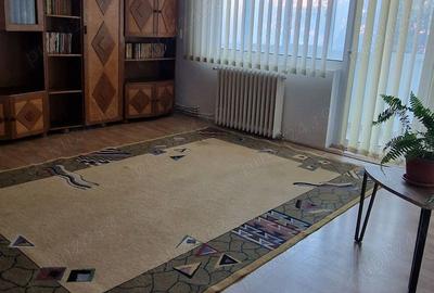 Dragasani - Vand apartament 3 camere Dragasani - Vand apartament 3 camere - 1