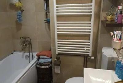 Apartament cu 3 camere decomandat în Ultracentral