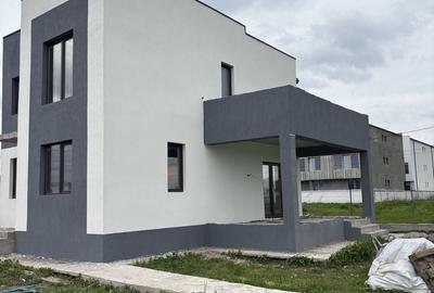 Casă cu 4 camere în Central - 8