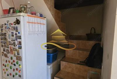 Casa de vanzare in oras / cartier CFR din caramida P+M - 15