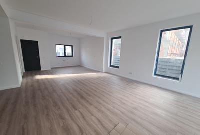 Casă individuală cu 5 camere cu Canalizare în Central - 15