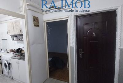 Apartament cu 3 camere decomandat în 9 Mai - 16