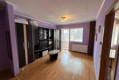 Garsonieră decomandată, mobilată în Sud - 1