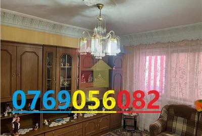 Apartament 3 camere confort 1 decomandat, etaj 3, 2 balcoane