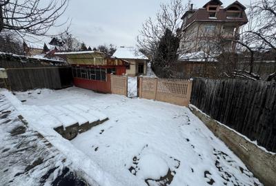 Casă cu 3 camere cu Canalizare în Valea Rosie - 1