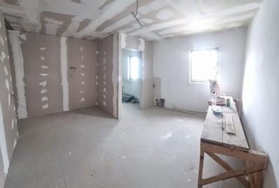 Casă cu 3 camere cu Teren 250 Mp în Central - 10