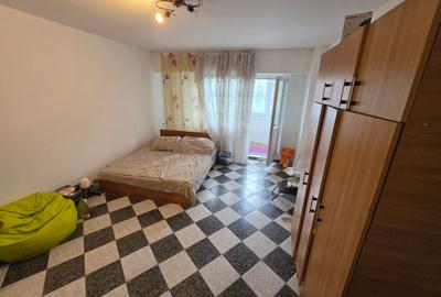 Garsonieră decomandată, mobilată în P-ța Muncii - 7