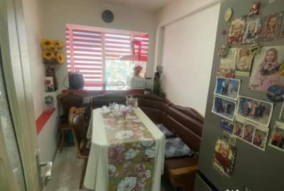 Apartament cu 3 camere decomandat, mobilat în Valea Rosie - 10