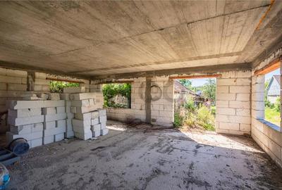 Casă cu 5 camere în Ianca - 2