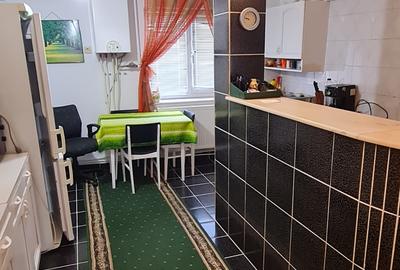 Inchiriez apartament 4 camere - 10