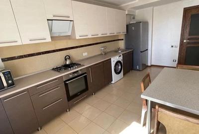 Garsonieră decomandată în Tei