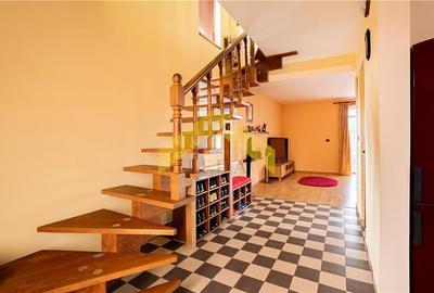 Casa cu etaj de vanzare Zimandu Nou - 11