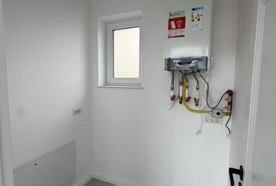 Spațiu comercial, de 90 mp, în Central - 3