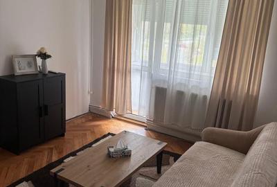 Apartament cu 3 camere semidecomandat în Central - 8