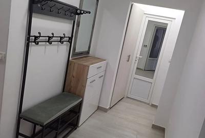 Apartament cu 3 camere decomandat, mobilat în Circumvalațiunii