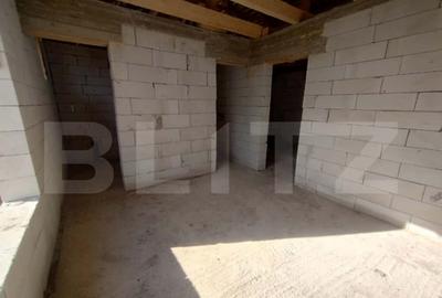 Casa cu 4 camere, 153 mp utili, teren 1000 mp extravilan, ut - 4