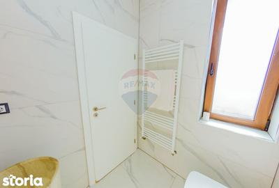 Casă cu 4 camere cu Teren 600 Mp în Recea - 1